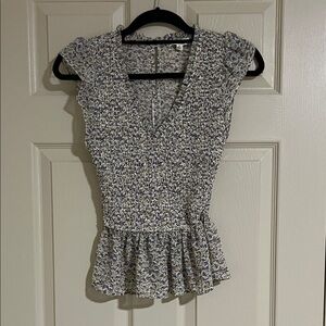 Promesa Blue and White Floral Blouse CE027